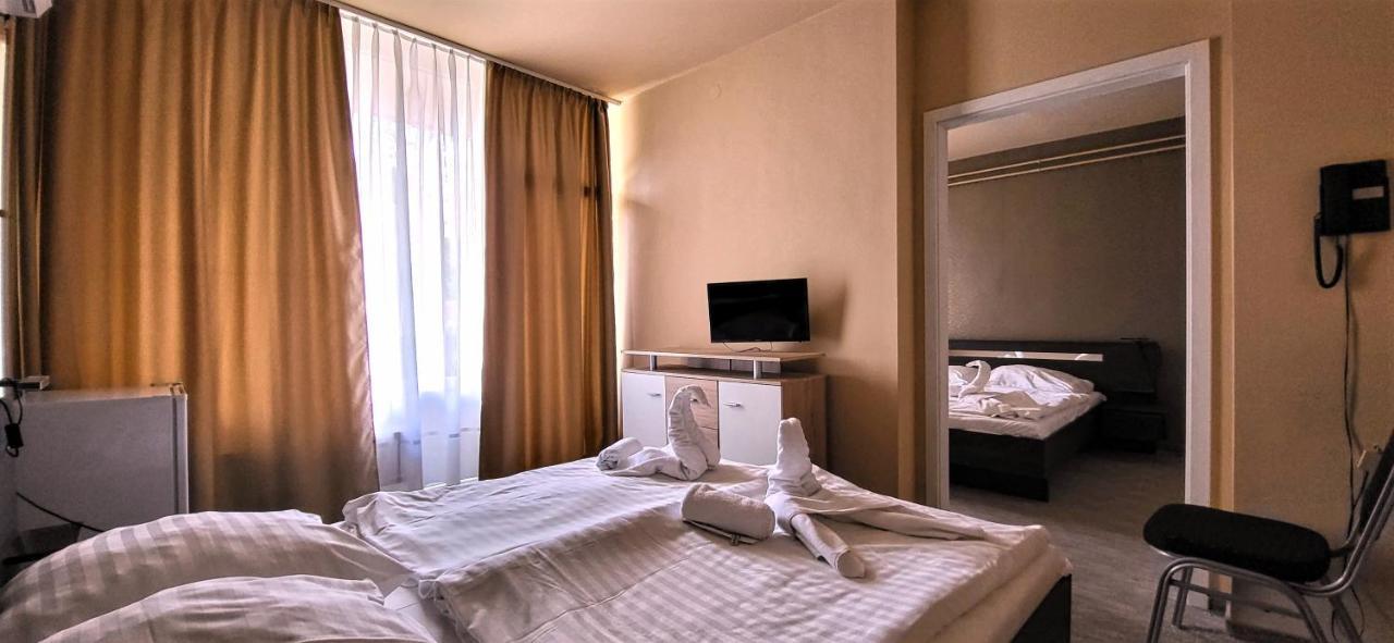 Hotel Korona ชิโอฟก ภายนอก รูปภาพ