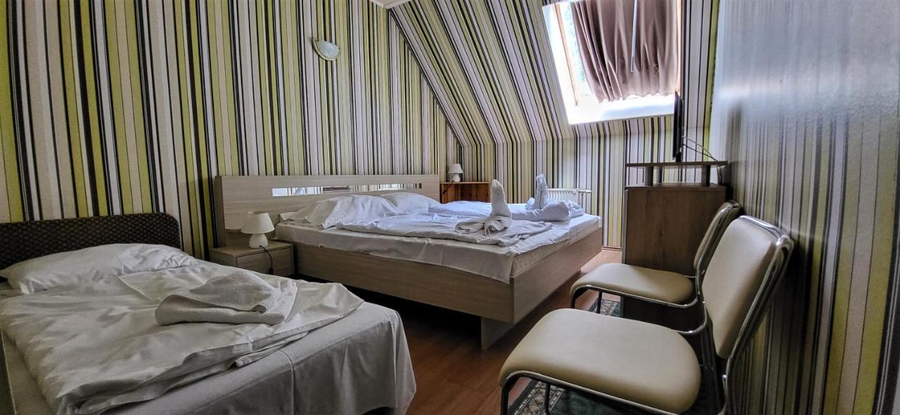 Hotel Korona ชิโอฟก ภายนอก รูปภาพ