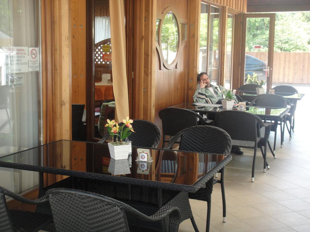 Hotel Korona ชิโอฟก ภายนอก รูปภาพ
